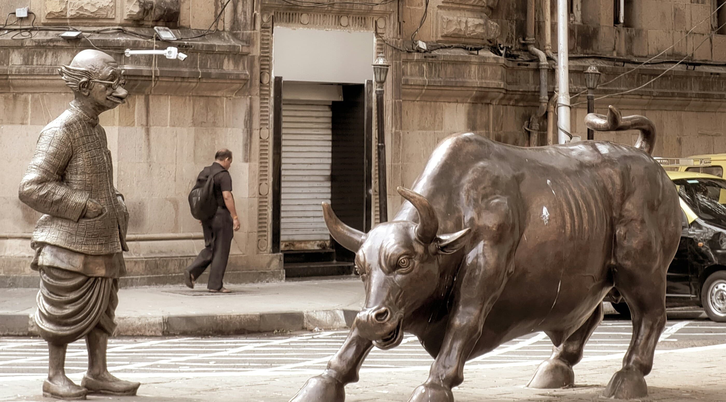 Financial Markets & Policy